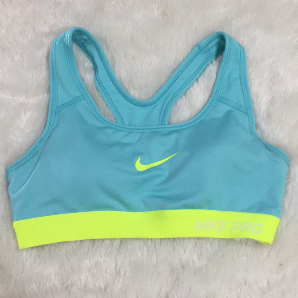 LIKE NEW, NIKE Pro sports bra size XS